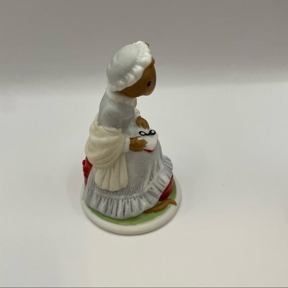 Franklin mint Woodmouse Elizabeth Figurine - Picture 7 of 7